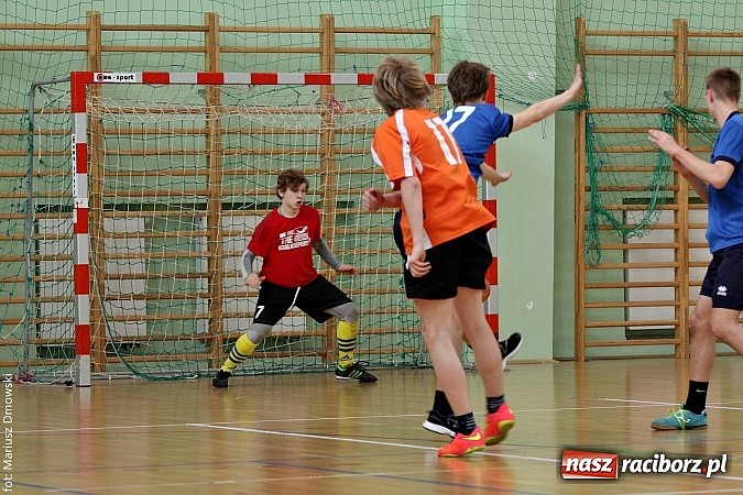 Zdjęcie w galerii na portalu naszraciborz.pl: Gimnazjalne finały piłki ręcznej - zobacz, kto wygrał  wiadomości z regionu