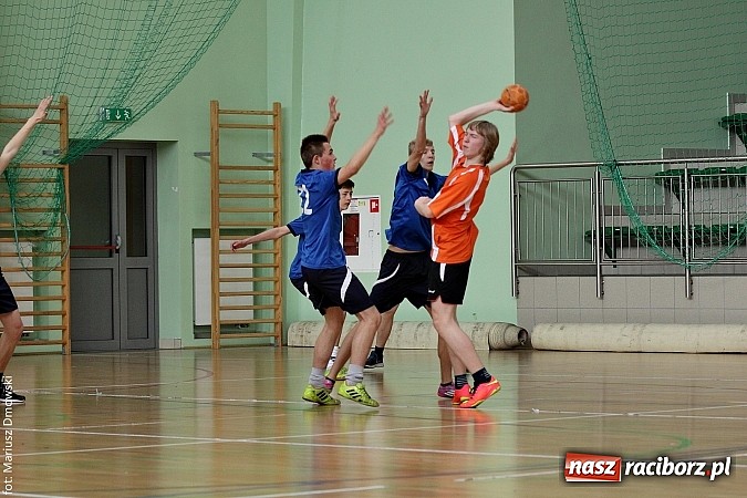 Zdjęcie w galerii na portalu naszraciborz.pl: Gimnazjalne finały piłki ręcznej - zobacz, kto wygrał  wiadomości z regionu