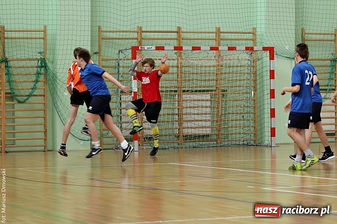 Zdjęcie w galerii na portalu naszraciborz.pl: Gimnazjalne finały piłki ręcznej - zobacz, kto wygrał  wiadomości z regionu