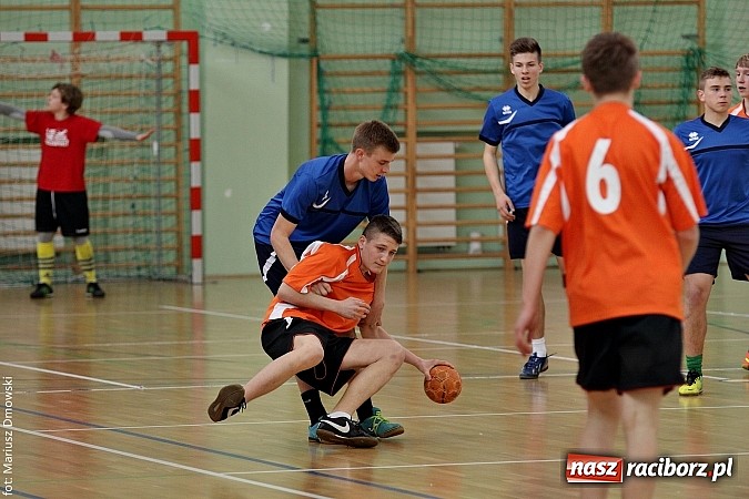Zdjęcie w galerii na portalu naszraciborz.pl: Gimnazjalne finały piłki ręcznej - zobacz, kto wygrał  wiadomości z regionu