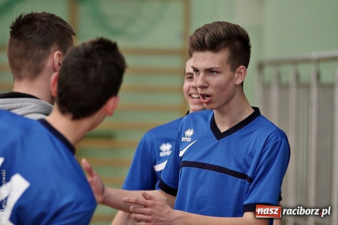 Zdjęcie w galerii na portalu naszraciborz.pl: Gimnazjalne finały piłki ręcznej - zobacz, kto wygrał  wiadomości z regionu