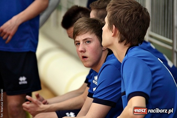 Zdjęcie w galerii na portalu naszraciborz.pl: Gimnazjalne finały piłki ręcznej - zobacz, kto wygrał  wiadomości z regionu