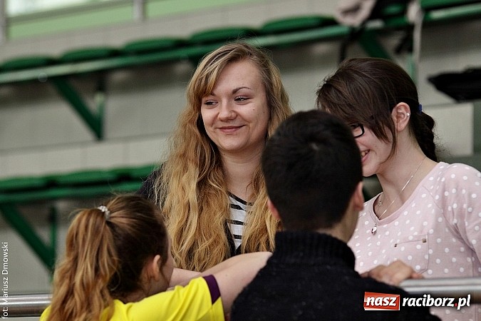 Zdjęcie w galerii na portalu naszraciborz.pl: Gimnazjalne finały piłki ręcznej - zobacz, kto wygrał  wiadomości z regionu