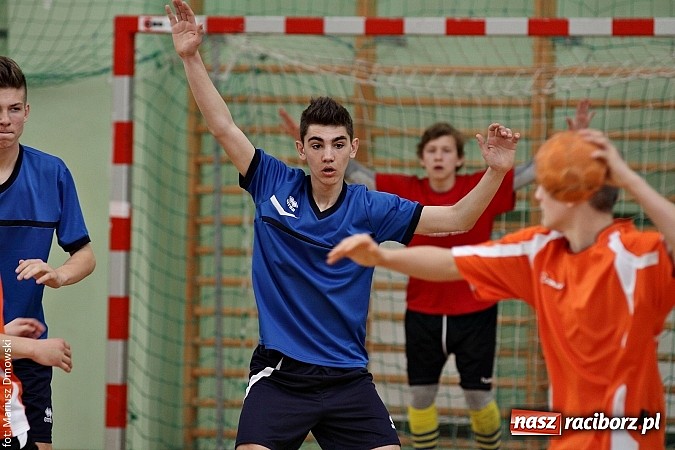 Zdjęcie w galerii na portalu naszraciborz.pl: Gimnazjalne finały piłki ręcznej - zobacz, kto wygrał  wiadomości z regionu