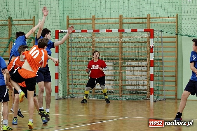 Zdjęcie w galerii na portalu naszraciborz.pl: Gimnazjalne finały piłki ręcznej - zobacz, kto wygrał  wiadomości z regionu