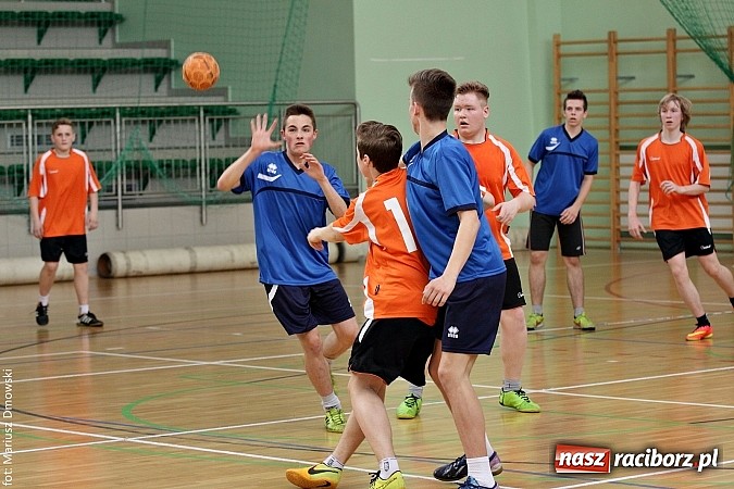 Zdjęcie w galerii na portalu naszraciborz.pl: Gimnazjalne finały piłki ręcznej - zobacz, kto wygrał  wiadomości z regionu