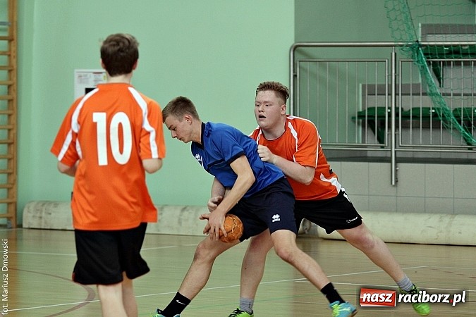 Zdjęcie w galerii na portalu naszraciborz.pl: Gimnazjalne finały piłki ręcznej - zobacz, kto wygrał  wiadomości z regionu