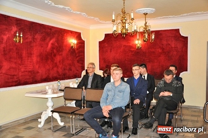 Zdjęcie w galerii na portalu naszraciborz.pl: W Kuźni Raciborskiej wybrali najlepszych sportowców wiadomości z regionu