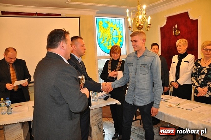 Zdjęcie w galerii na portalu naszraciborz.pl: W Kuźni Raciborskiej wybrali najlepszych sportowców wiadomości z regionu