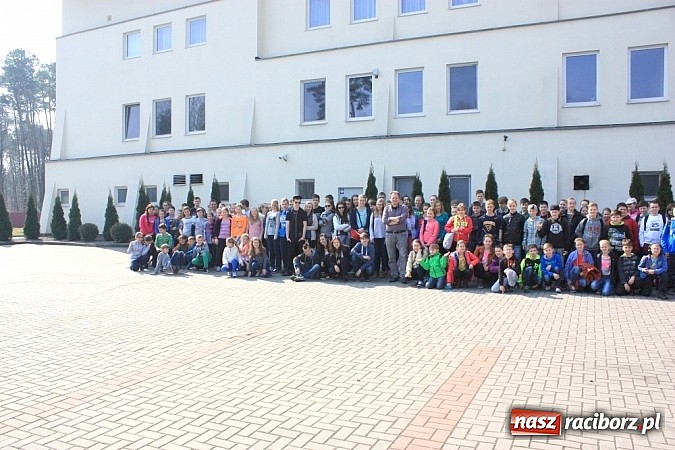 Zdjęcie w galerii na portalu naszraciborz.pl: Uczniowie z Krzanowic zwiedzili Centrum Nauki Kopernik wiadomości z regionu