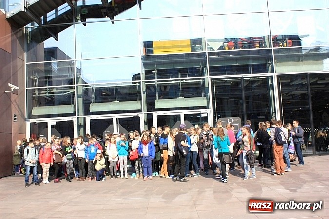 Zdjęcie w galerii na portalu naszraciborz.pl: Uczniowie z Krzanowic zwiedzili Centrum Nauki Kopernik wiadomości z regionu