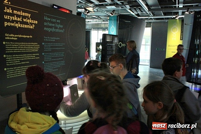 Zdjęcie w galerii na portalu naszraciborz.pl: Uczniowie z Krzanowic zwiedzili Centrum Nauki Kopernik wiadomości z regionu