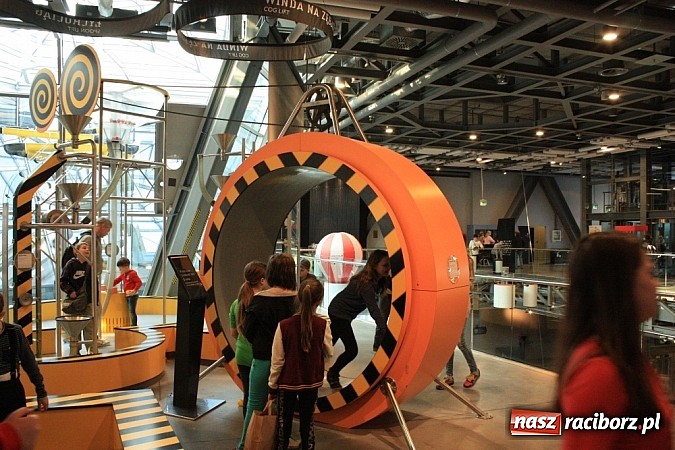 Zdjęcie w galerii na portalu naszraciborz.pl: Uczniowie z Krzanowic zwiedzili Centrum Nauki Kopernik wiadomości z regionu