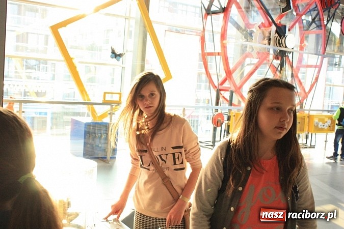 Zdjęcie w galerii na portalu naszraciborz.pl: Uczniowie z Krzanowic zwiedzili Centrum Nauki Kopernik wiadomości z regionu