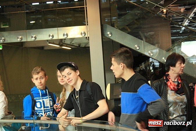 Zdjęcie w galerii na portalu naszraciborz.pl: Uczniowie z Krzanowic zwiedzili Centrum Nauki Kopernik wiadomości z regionu