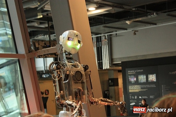 Zdjęcie w galerii na portalu naszraciborz.pl: Uczniowie z Krzanowic zwiedzili Centrum Nauki Kopernik wiadomości z regionu