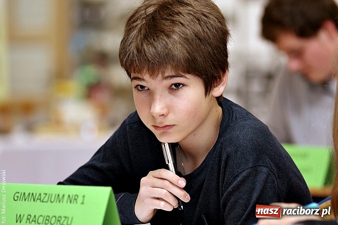 Zdjęcie w galerii na portalu naszraciborz.pl: Pierwszy raz w historii Powiatowy Konkurs Wiedzy Ekonomicznej wygrały dwie drużyny! wiadomości z regionu