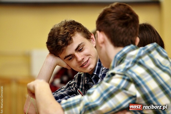 Zdjęcie w galerii na portalu naszraciborz.pl: Pierwszy raz w historii Powiatowy Konkurs Wiedzy Ekonomicznej wygrały dwie drużyny! wiadomości z regionu