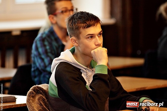 Zdjęcie w galerii na portalu naszraciborz.pl: I LO pod znakiem angielskiego  wiadomości z regionu