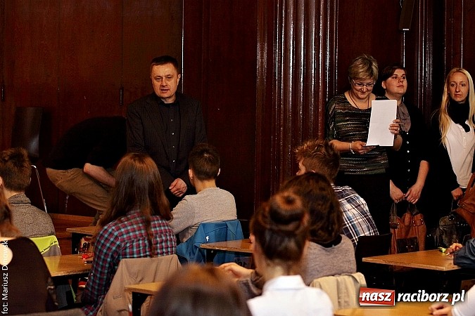 Zdjęcie w galerii na portalu naszraciborz.pl: I LO pod znakiem angielskiego  wiadomości z regionu