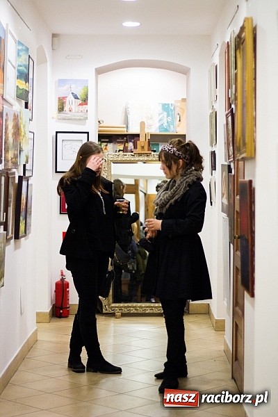 Zdjęcie w galerii na portalu naszraciborz.pl: Wystawa dr Karoliny Stanieczek w galerii Czarny Kot wiadomości z regionu