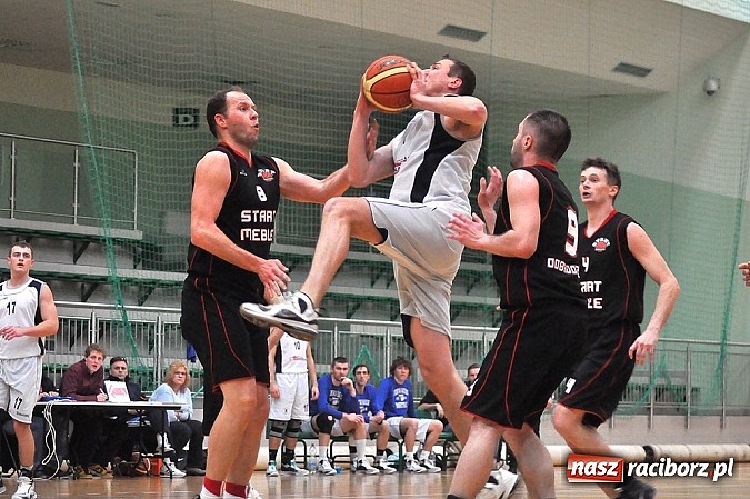 Zdjęcie w galerii na portalu naszraciborz.pl: Ofensywa gra o trzecie miejsce. Porażka w pierwszym meczu wiadomości z regionu