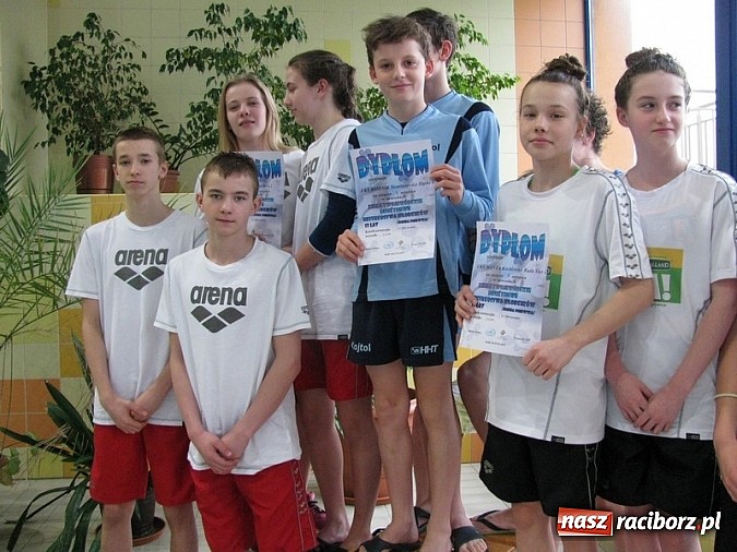 Zdjęcie w galerii na portalu naszraciborz.pl: Pływanie. Sukcesy młodzików z Raciborza  wiadomości z regionu