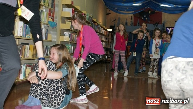 Zdjęcie w galerii na portalu naszraciborz.pl: Raciborska noc z Andersenem  wiadomości z regionu