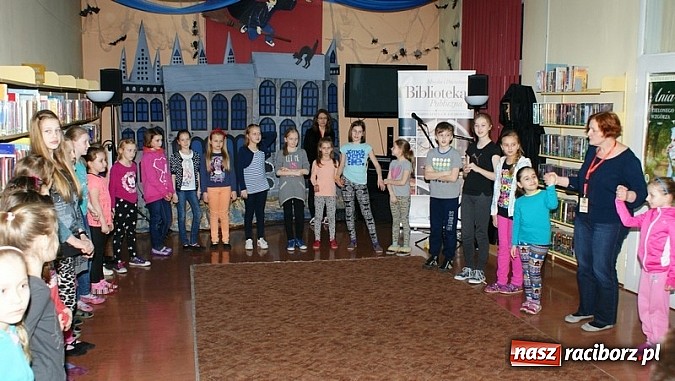 Zdjęcie w galerii na portalu naszraciborz.pl: Raciborska noc z Andersenem  wiadomości z regionu