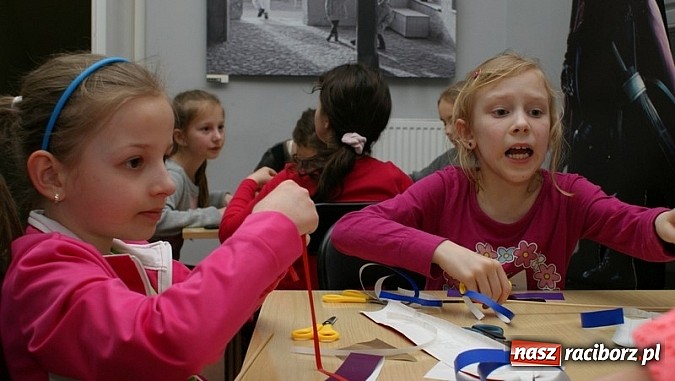 Zdjęcie w galerii na portalu naszraciborz.pl: Raciborska noc z Andersenem  wiadomości z regionu