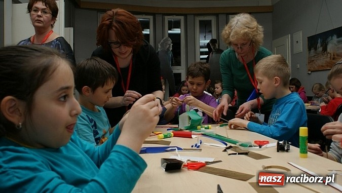 Zdjęcie w galerii na portalu naszraciborz.pl: Raciborska noc z Andersenem  wiadomości z regionu