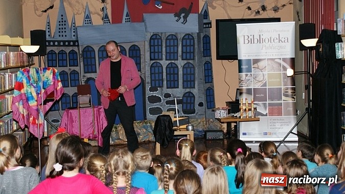 Zdjęcie w galerii na portalu naszraciborz.pl: Raciborska noc z Andersenem  wiadomości z regionu