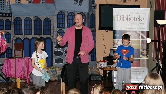 Zdjęcie w galerii na portalu naszraciborz.pl: Raciborska noc z Andersenem  wiadomości z regionu