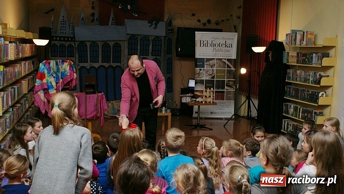 Zdjęcie w galerii na portalu naszraciborz.pl: Raciborska noc z Andersenem  wiadomości z regionu