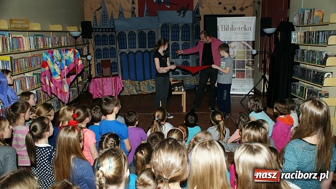 Zdjęcie w galerii na portalu naszraciborz.pl: Raciborska noc z Andersenem  wiadomości z regionu