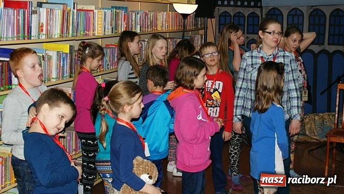 Zdjęcie w galerii na portalu naszraciborz.pl: Raciborska noc z Andersenem  wiadomości z regionu