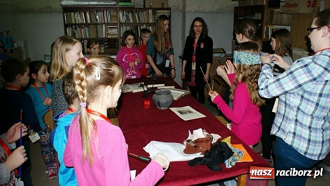 Zdjęcie w galerii na portalu naszraciborz.pl: Raciborska noc z Andersenem  wiadomości z regionu