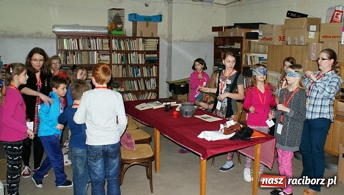 Zdjęcie w galerii na portalu naszraciborz.pl: Raciborska noc z Andersenem  wiadomości z regionu