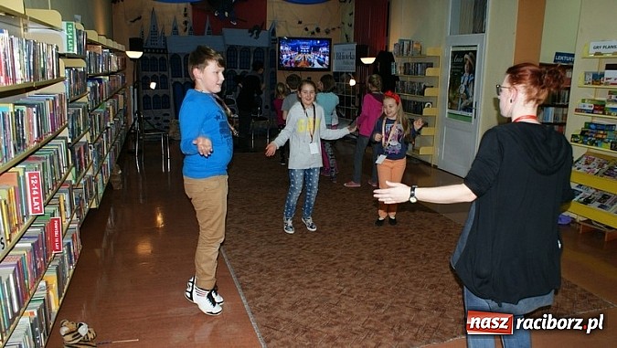 Zdjęcie w galerii na portalu naszraciborz.pl: Raciborska noc z Andersenem  wiadomości z regionu