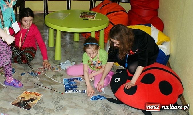 Zdjęcie w galerii na portalu naszraciborz.pl: Raciborska noc z Andersenem  wiadomości z regionu