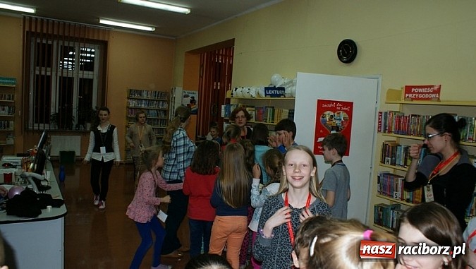 Zdjęcie w galerii na portalu naszraciborz.pl: Raciborska noc z Andersenem  wiadomości z regionu