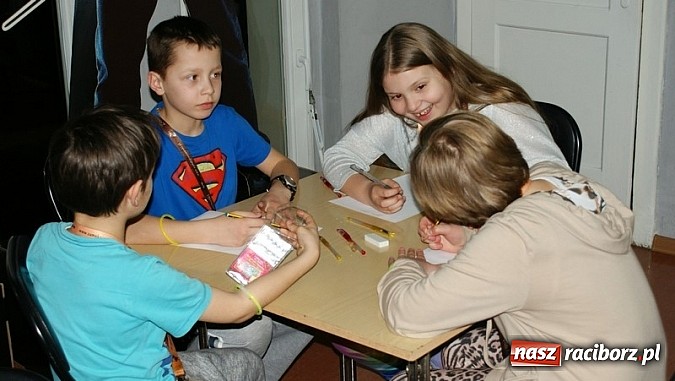 Zdjęcie w galerii na portalu naszraciborz.pl: Raciborska noc z Andersenem  wiadomości z regionu