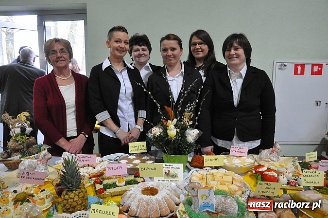 Zdjęcie w galerii na portalu naszraciborz.pl: VIII Powiatowy Konkurs Potraw Regionalnych w Pietrowicach Wielkich wiadomości z regionu