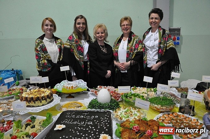 Zdjęcie w galerii na portalu naszraciborz.pl: VIII Powiatowy Konkurs Potraw Regionalnych w Pietrowicach Wielkich wiadomości z regionu