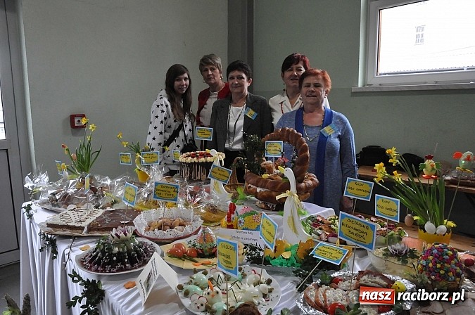 Zdjęcie w galerii na portalu naszraciborz.pl: VIII Powiatowy Konkurs Potraw Regionalnych w Pietrowicach Wielkich wiadomości z regionu