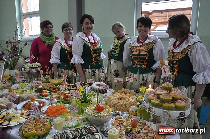 Zdjęcie w galerii na portalu naszraciborz.pl: VIII Powiatowy Konkurs Potraw Regionalnych w Pietrowicach Wielkich wiadomości z regionu