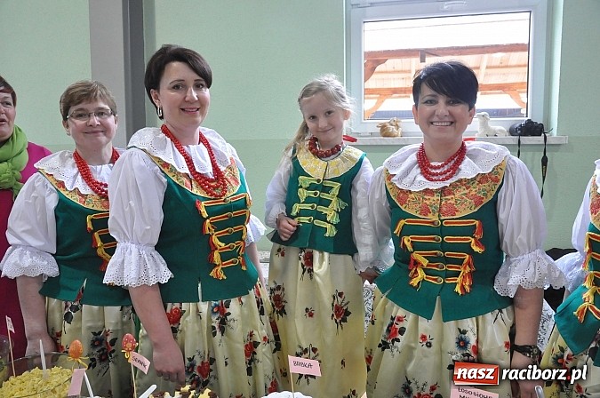 Zdjęcie w galerii na portalu naszraciborz.pl: VIII Powiatowy Konkurs Potraw Regionalnych w Pietrowicach Wielkich wiadomości z regionu
