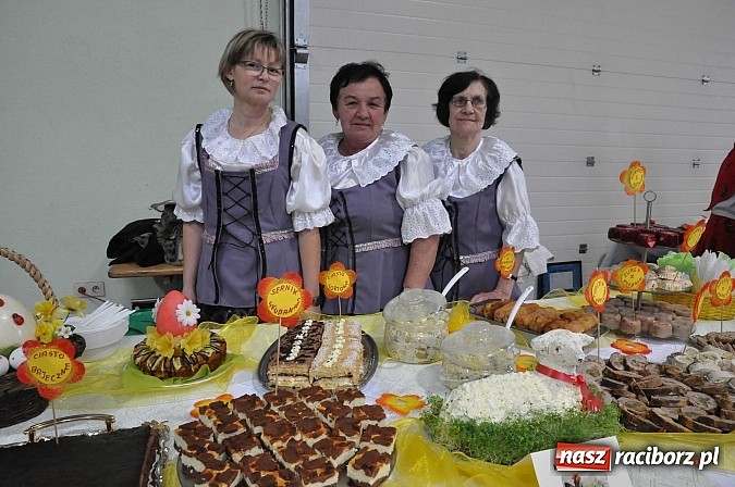 Zdjęcie w galerii na portalu naszraciborz.pl: VIII Powiatowy Konkurs Potraw Regionalnych w Pietrowicach Wielkich wiadomości z regionu