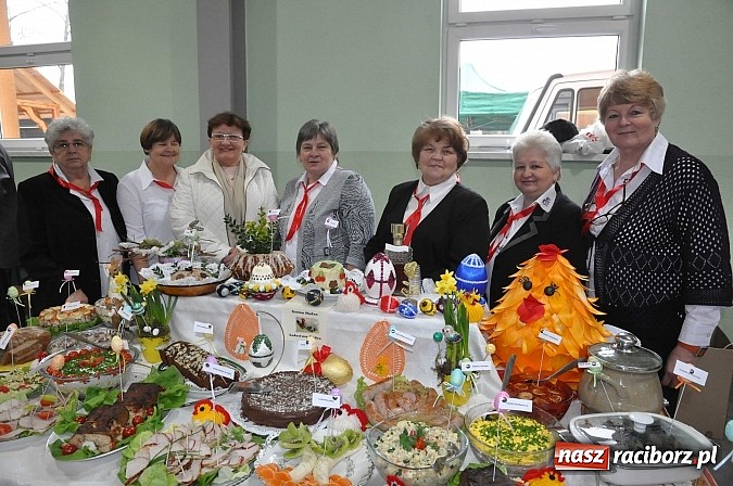 Zdjęcie w galerii na portalu naszraciborz.pl: VIII Powiatowy Konkurs Potraw Regionalnych w Pietrowicach Wielkich wiadomości z regionu