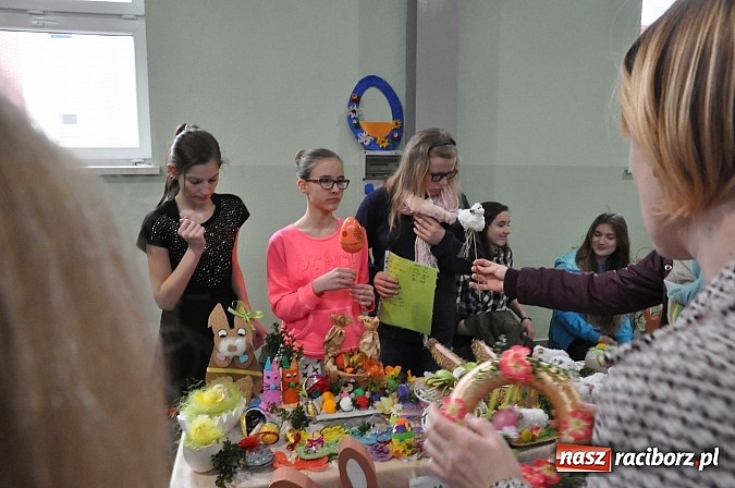 Zdjęcie w galerii na portalu naszraciborz.pl: VIII Powiatowy Konkurs Potraw Regionalnych w Pietrowicach Wielkich wiadomości z regionu